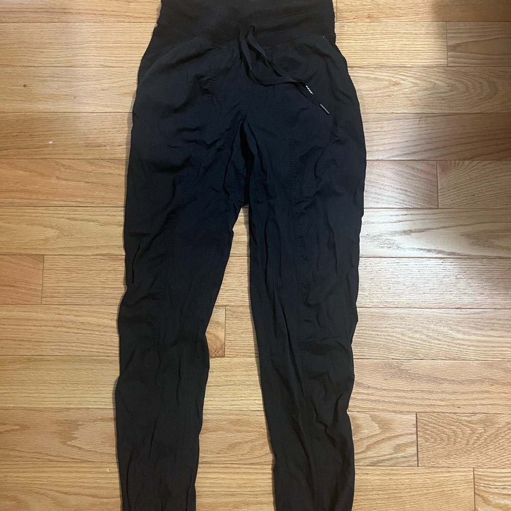 Lululemon Dance Studio Mid Rise